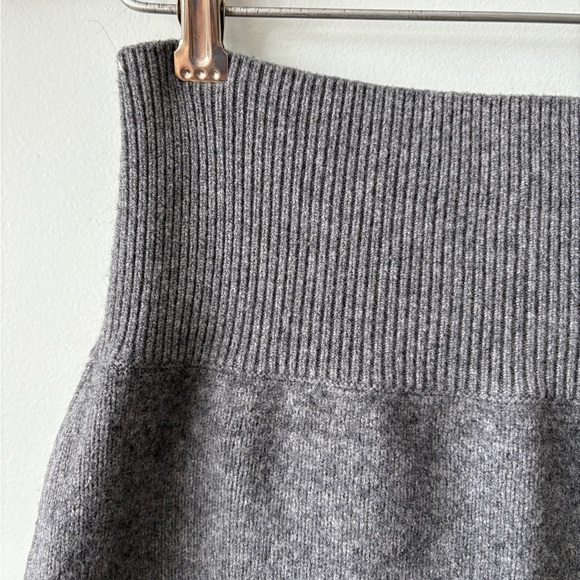 Gray Knit Pencil Skirt - Picture 2 of 4